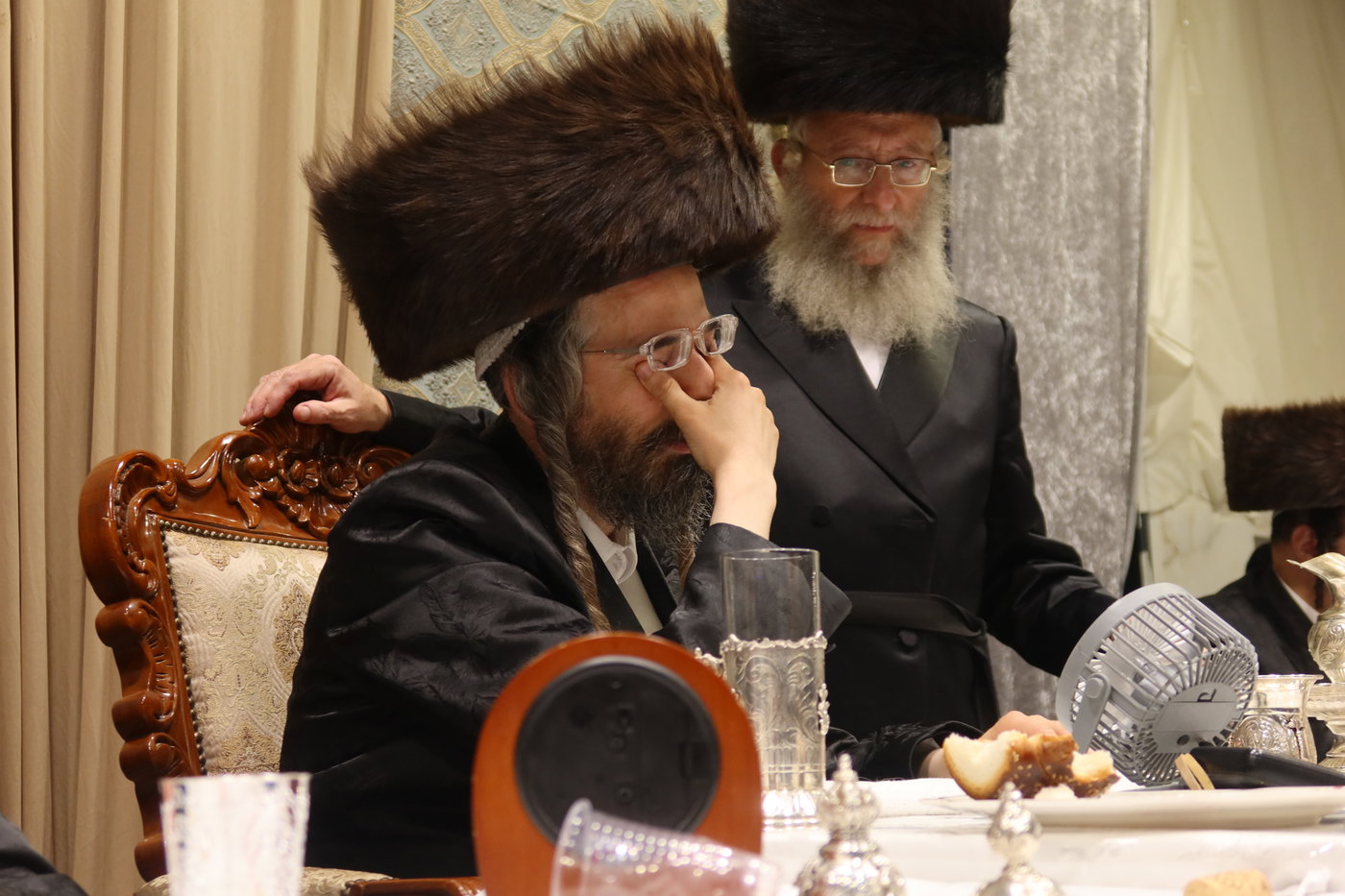 סוכות בחצה"ק זוועהיל