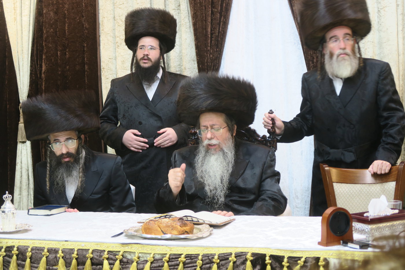 האדמו"ר משבט הלוי בטיש חוה"מ סוכות