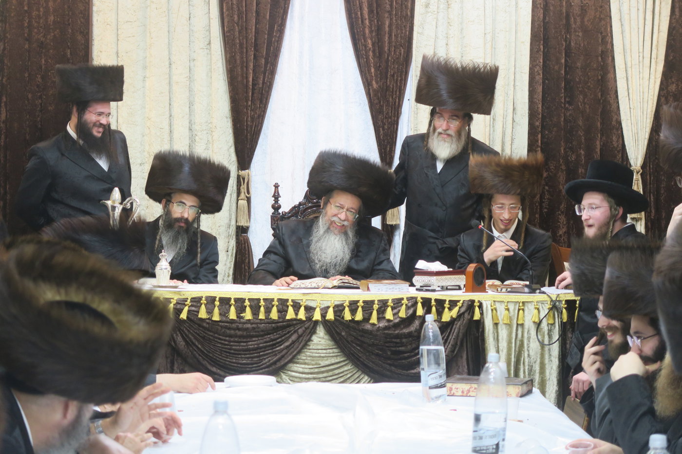 האדמו"ר משבט הלוי בטיש חוה"מ סוכות