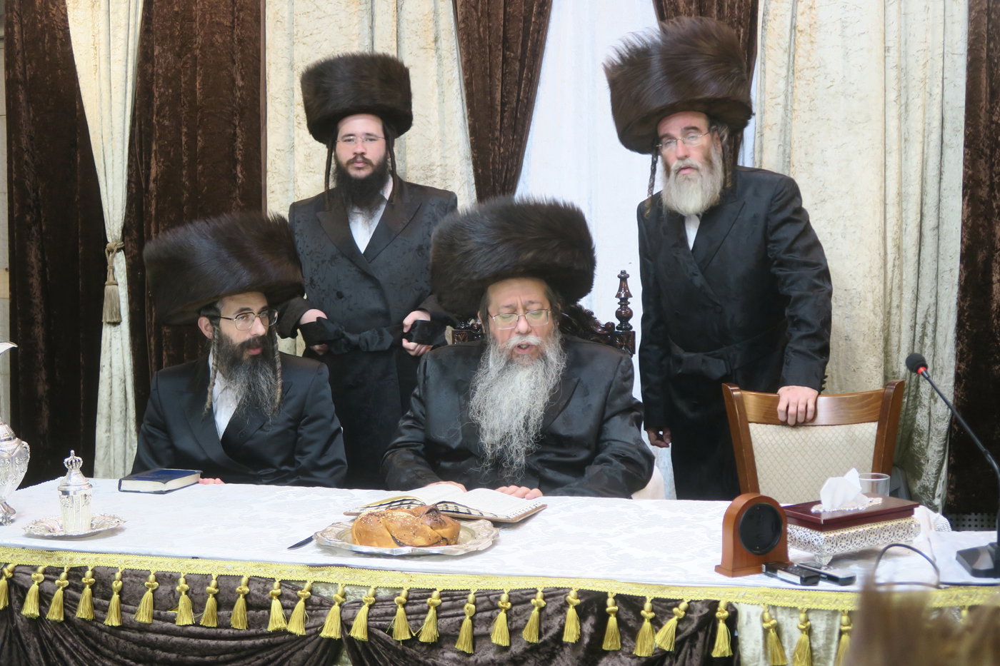 האדמו"ר משבט הלוי בטיש חוה"מ סוכות