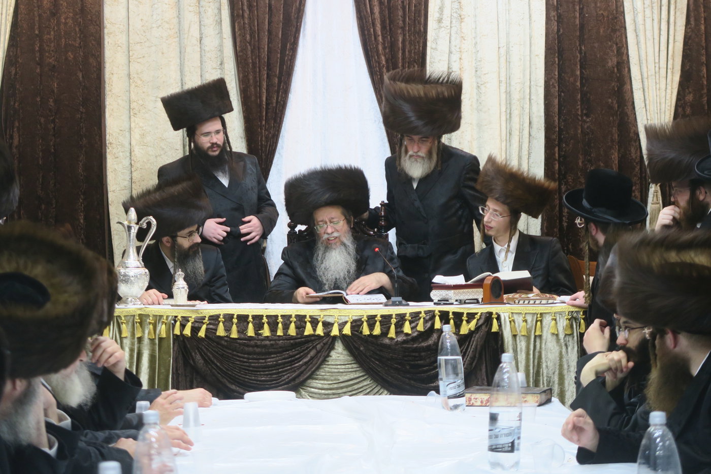 האדמו"ר משבט הלוי בטיש חוה"מ סוכות