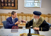 הראשון לציון הגר"ד יוסף עם נשיא המדינה