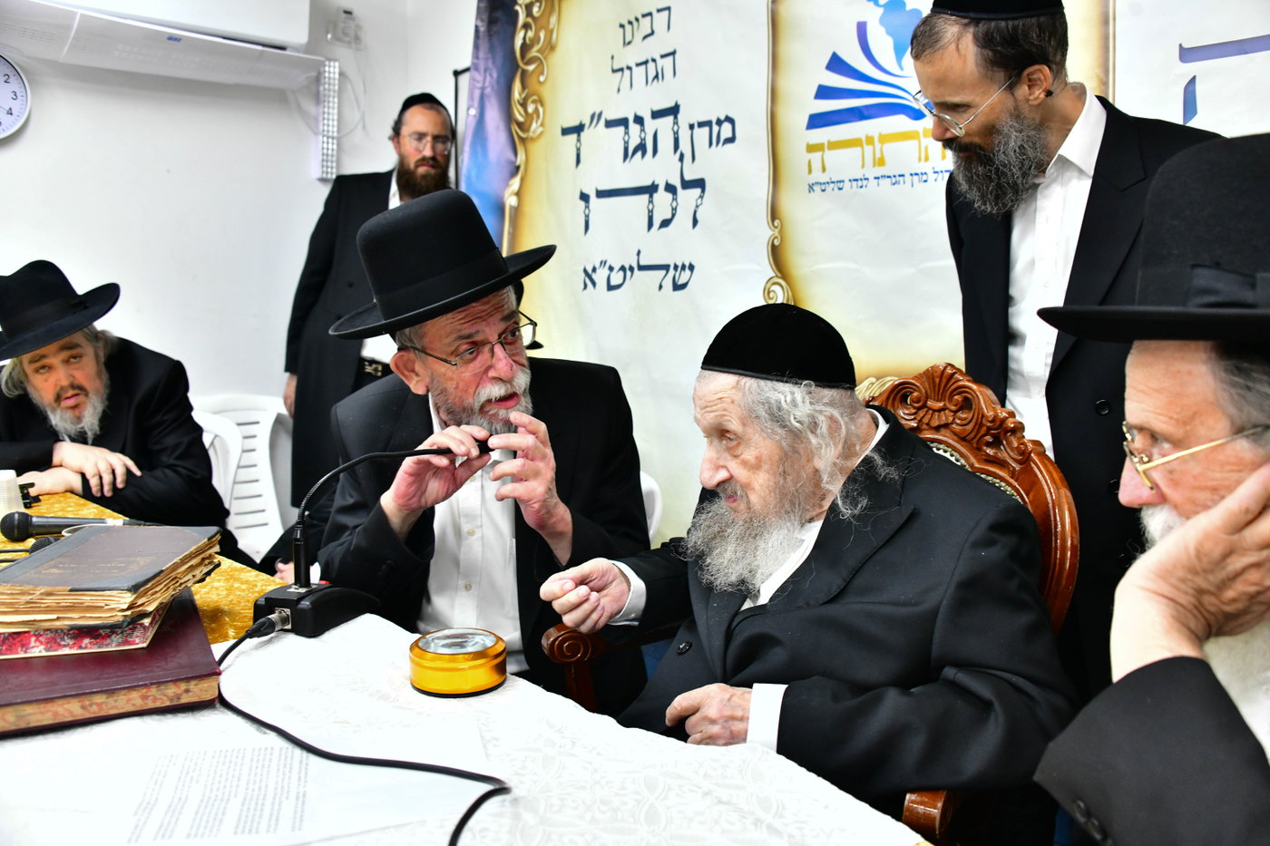 הקבלת פני רבו אצל הגר"ד לנדו