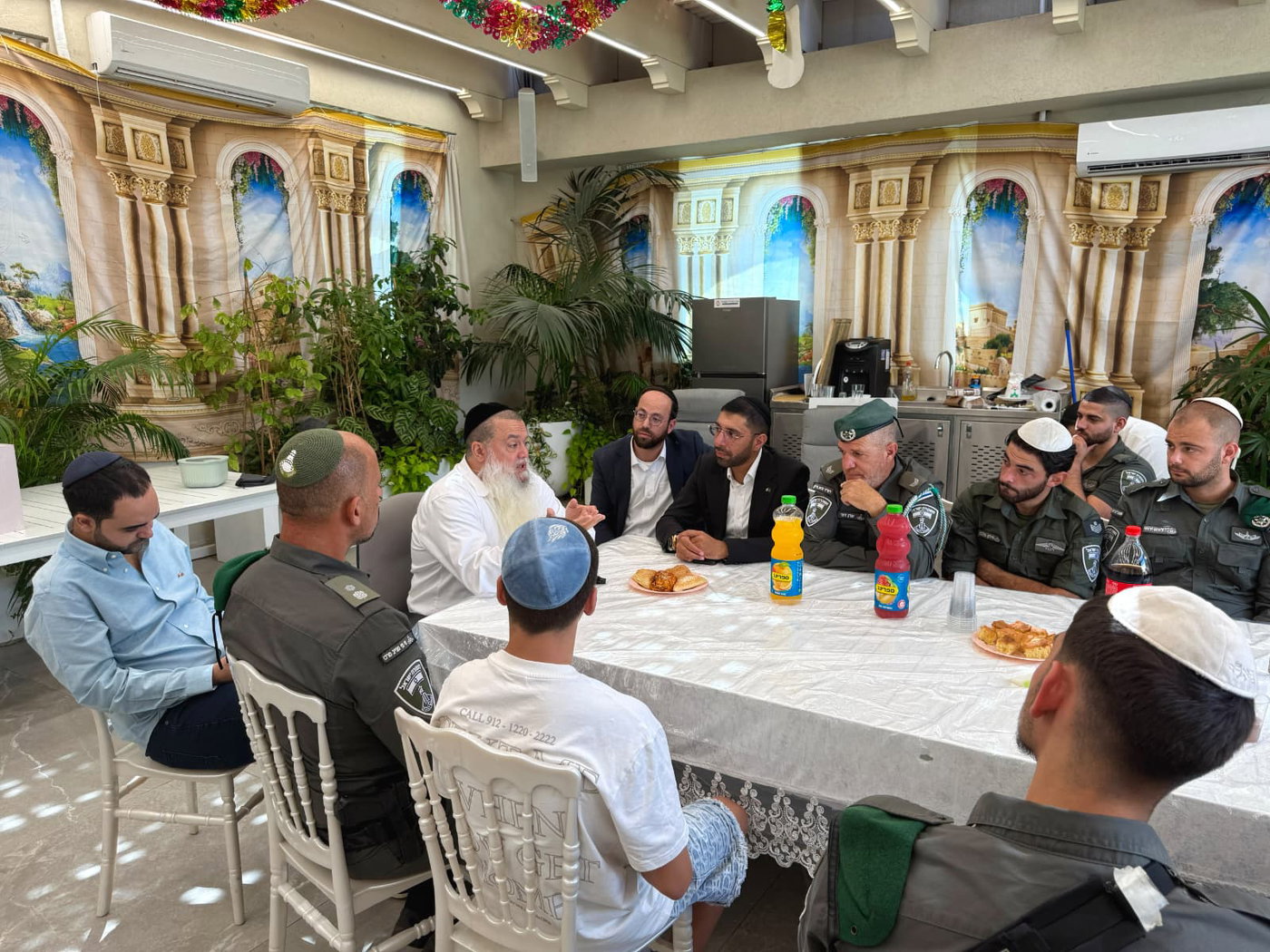 ממראות הביקור