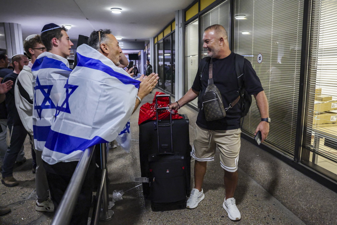 ממראות הנחיתה בנתב"ג