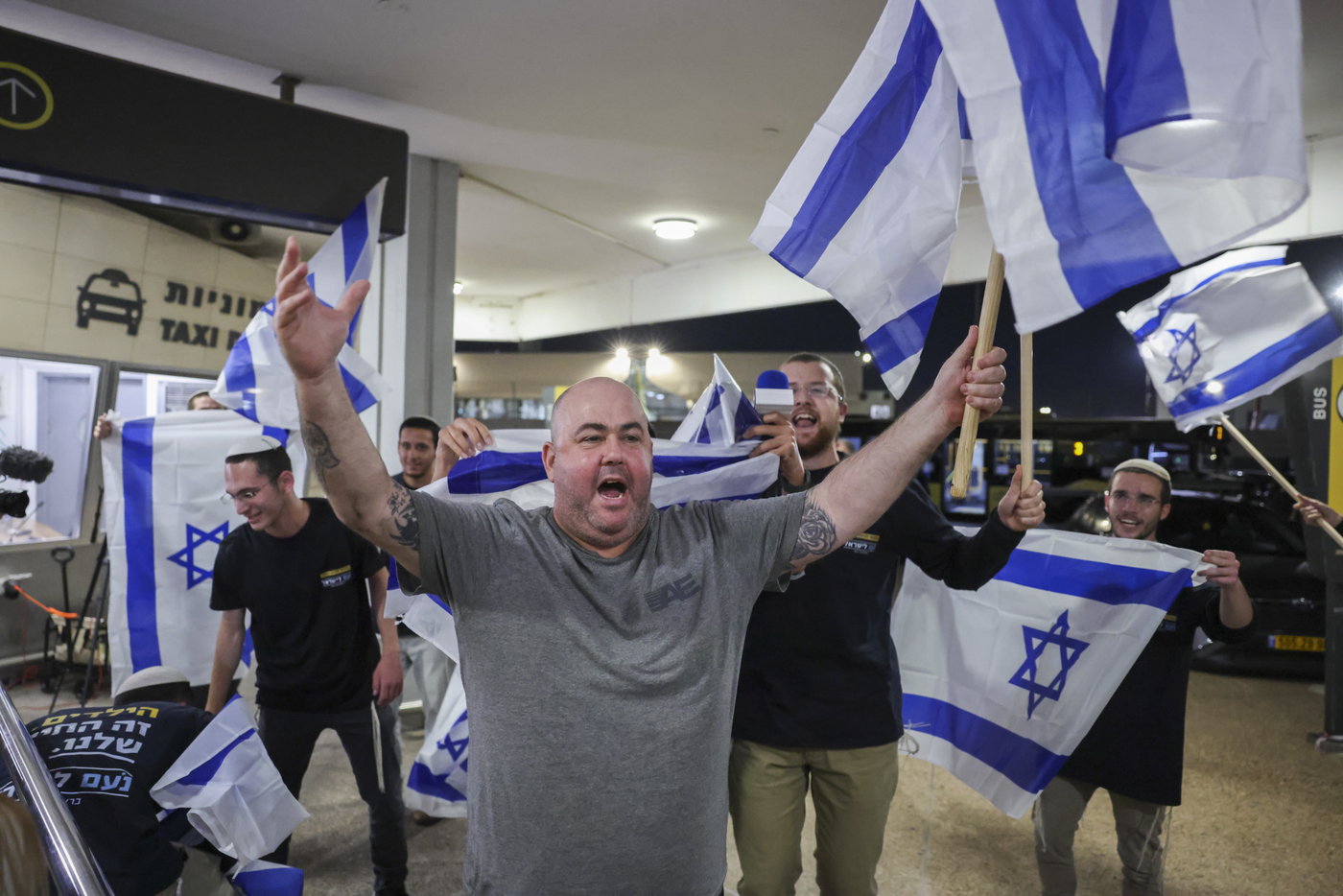 ממראות הנחיתה בנתב"ג