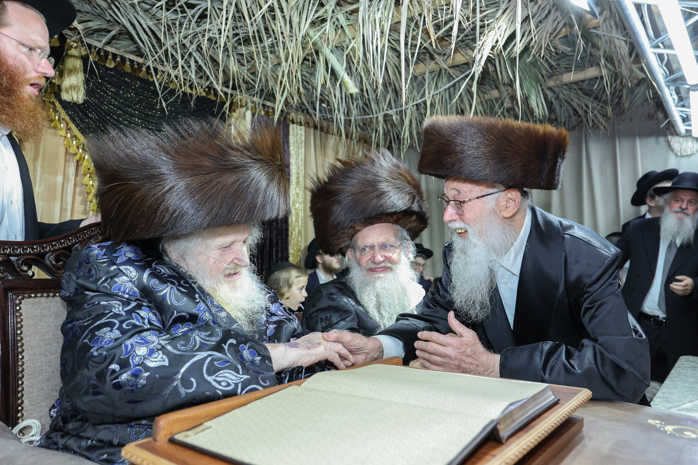 חג הסוכות אצל הגר"מ שטרנבוך