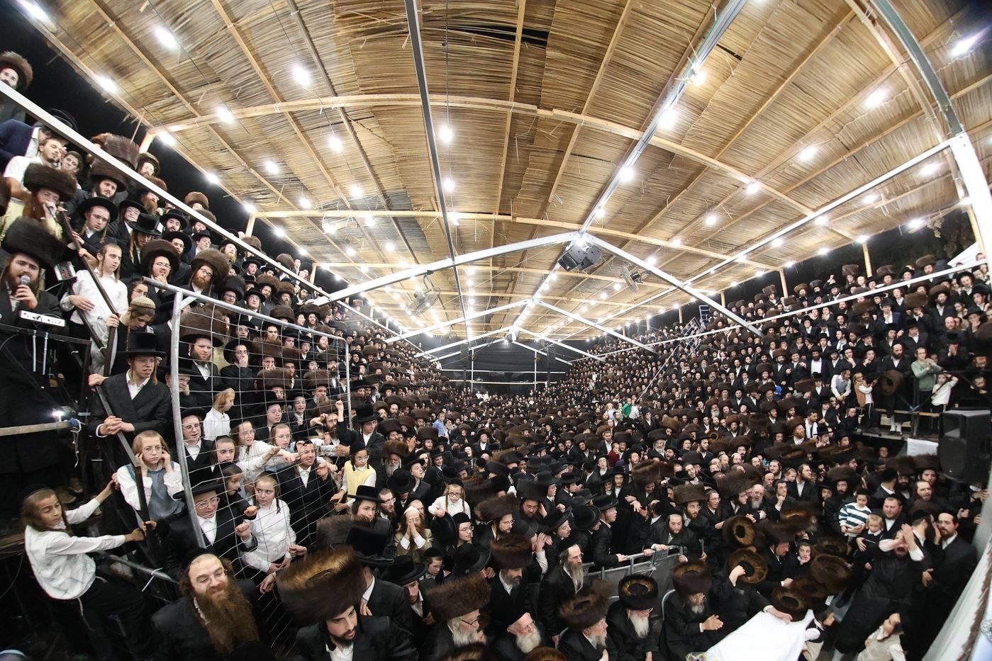 שמחת בית השואבה אצל הגרי"מ שכטר