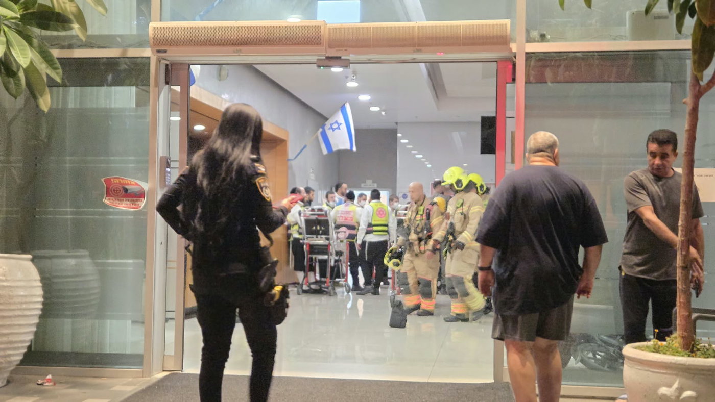 זירת השריפה בבית האבות בבני ברק
