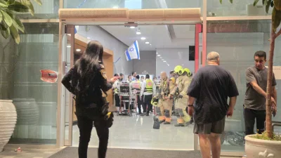 זירת השריפה בבית האבות בבני ברק