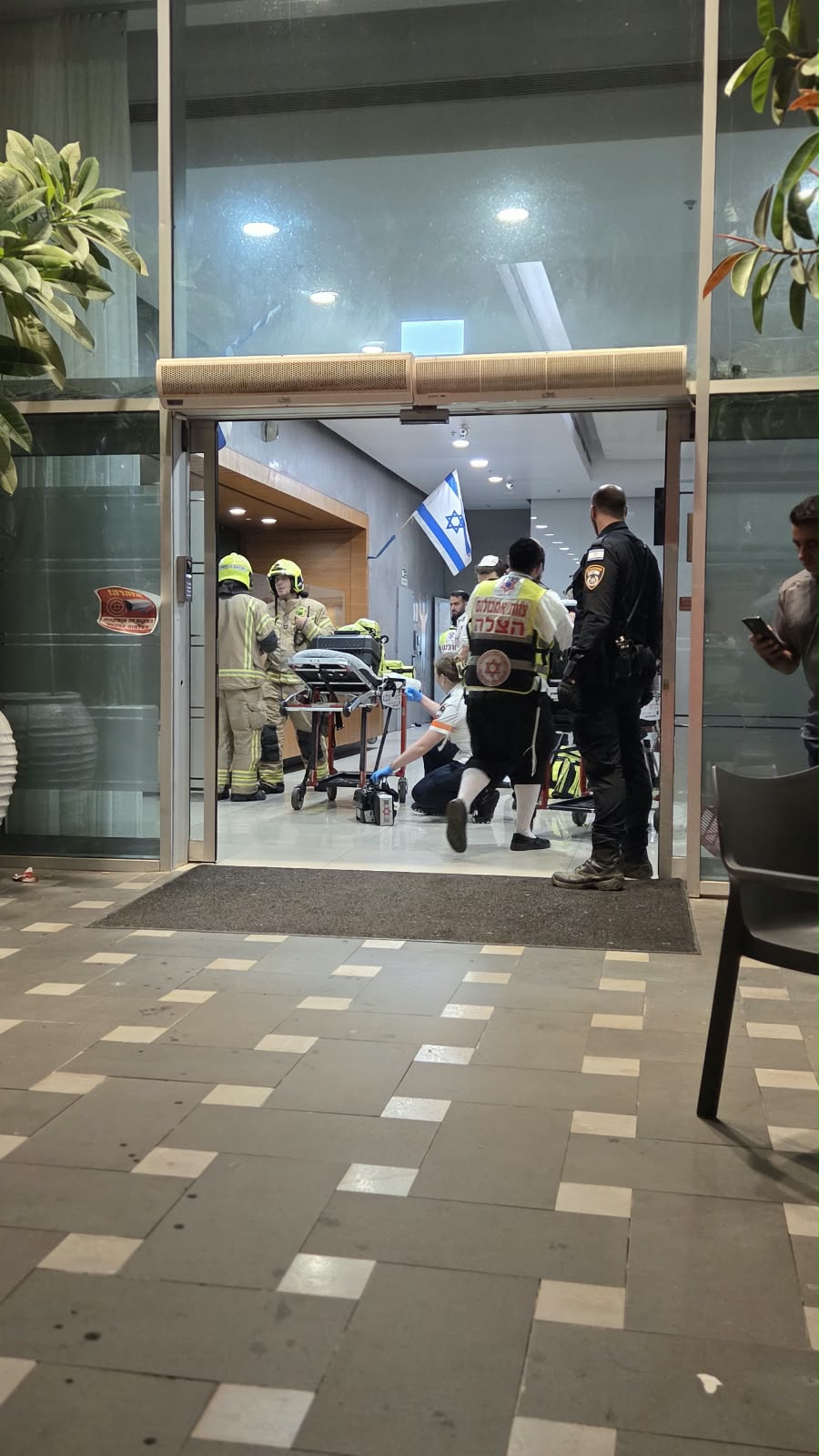 זירת השריפה בבית האבות בבני ברק
