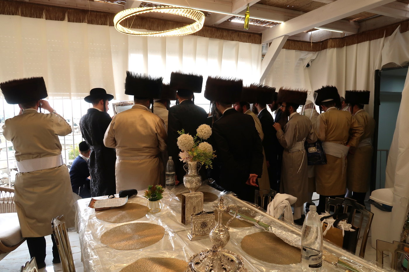 חג הסוכות אצל האדמו"ר ממבקשי אמונה 