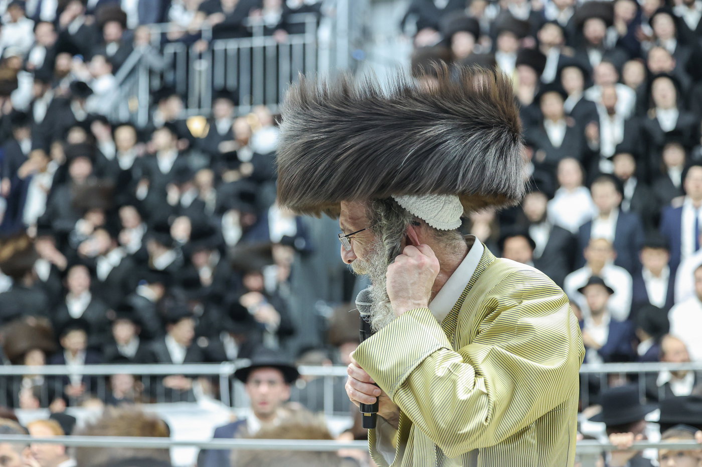 הגה"צ רבי אלימלך בידרמן בשמחת בית השואבה 