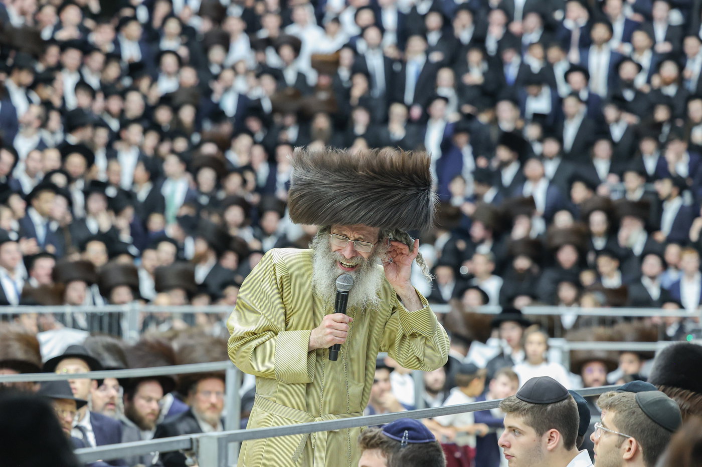הגה"צ רבי אלימלך בידרמן בשמחת בית השואבה 
