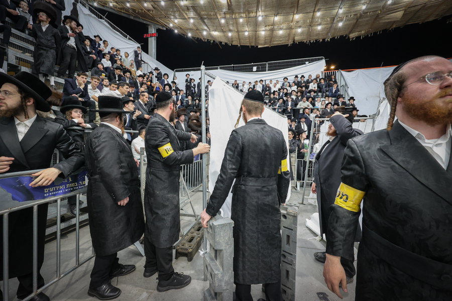 רבי אלימלך הקפיץ את הירושלמיים בסוכה הענקית של באיאן