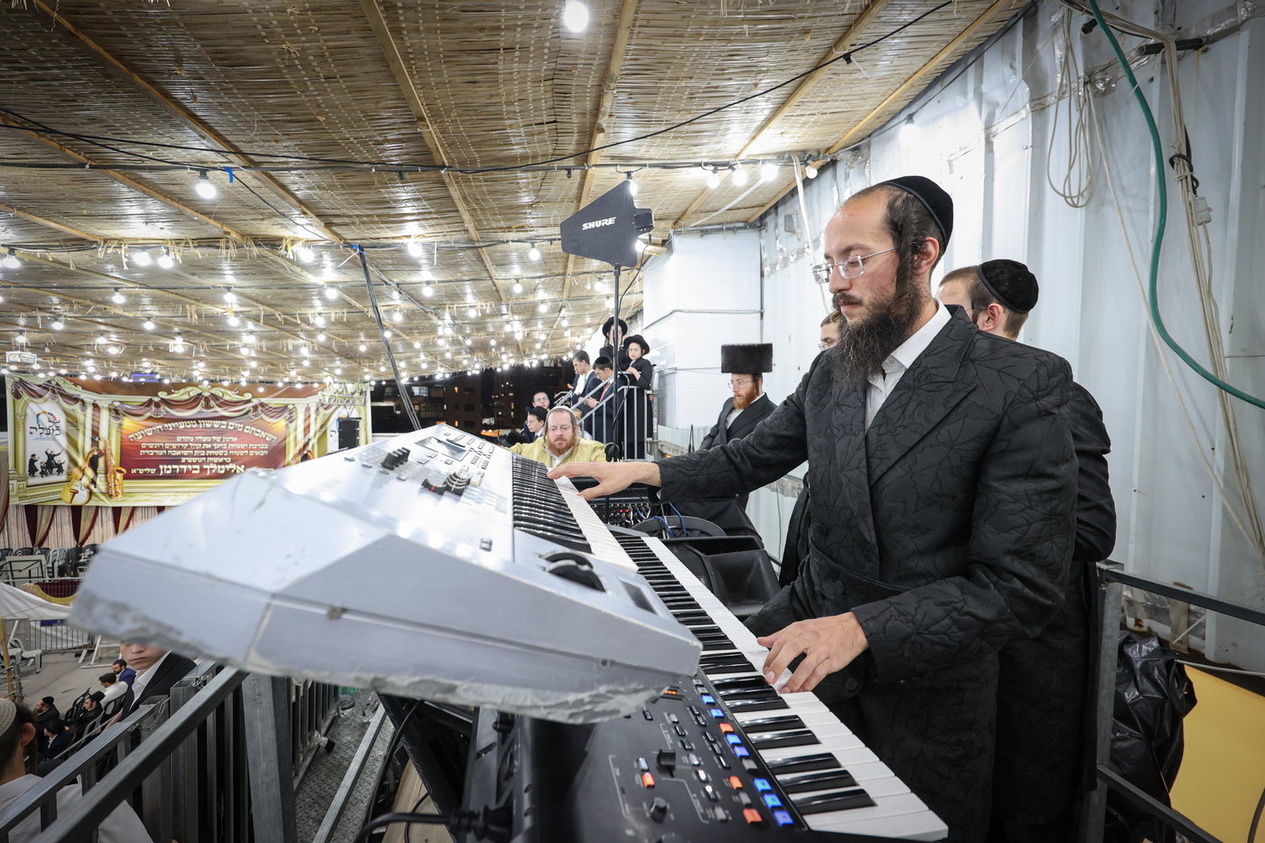 הגה"צ רבי אלימלך בידרמן בשמחת בית השואבה 