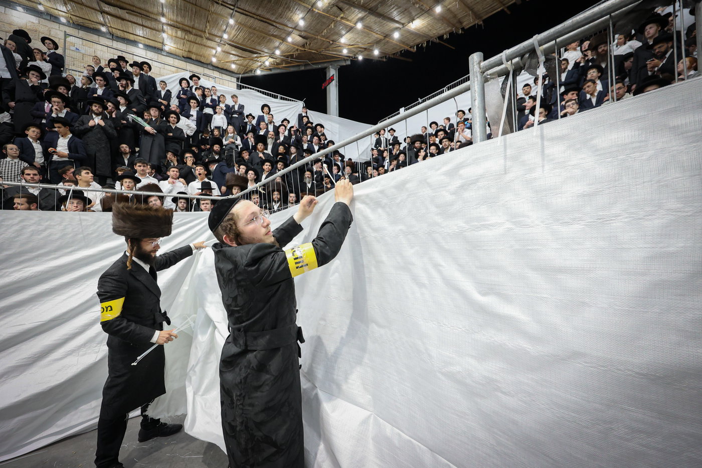 הגה"צ רבי אלימלך בידרמן בשמחת בית השואבה 