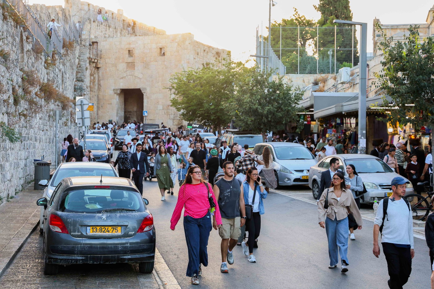 אירועי חול המועד ברובע היהודי: רבבות נהנו מסוכת החזון איש ותצפית חדשה