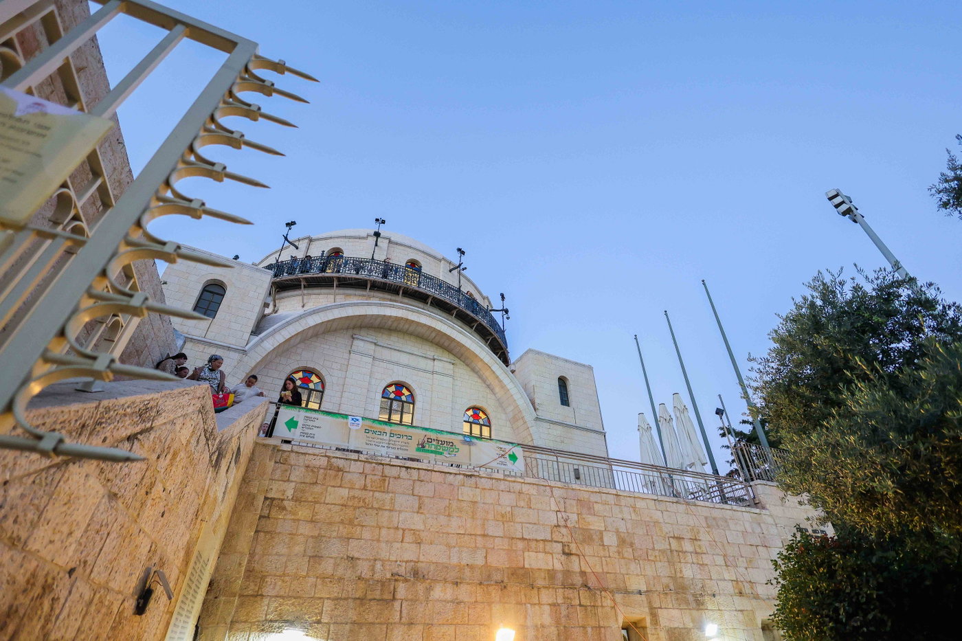 אירועי חול המועד ברובע היהודי: רבבות נהנו מסוכת החזון איש ותצפית חדשה