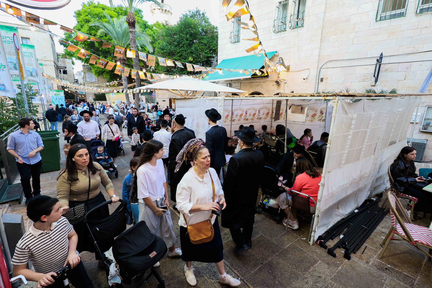 אירועי חול המועד ברובע היהודי: רבבות נהנו מסוכת החזון איש ותצפית חדשה