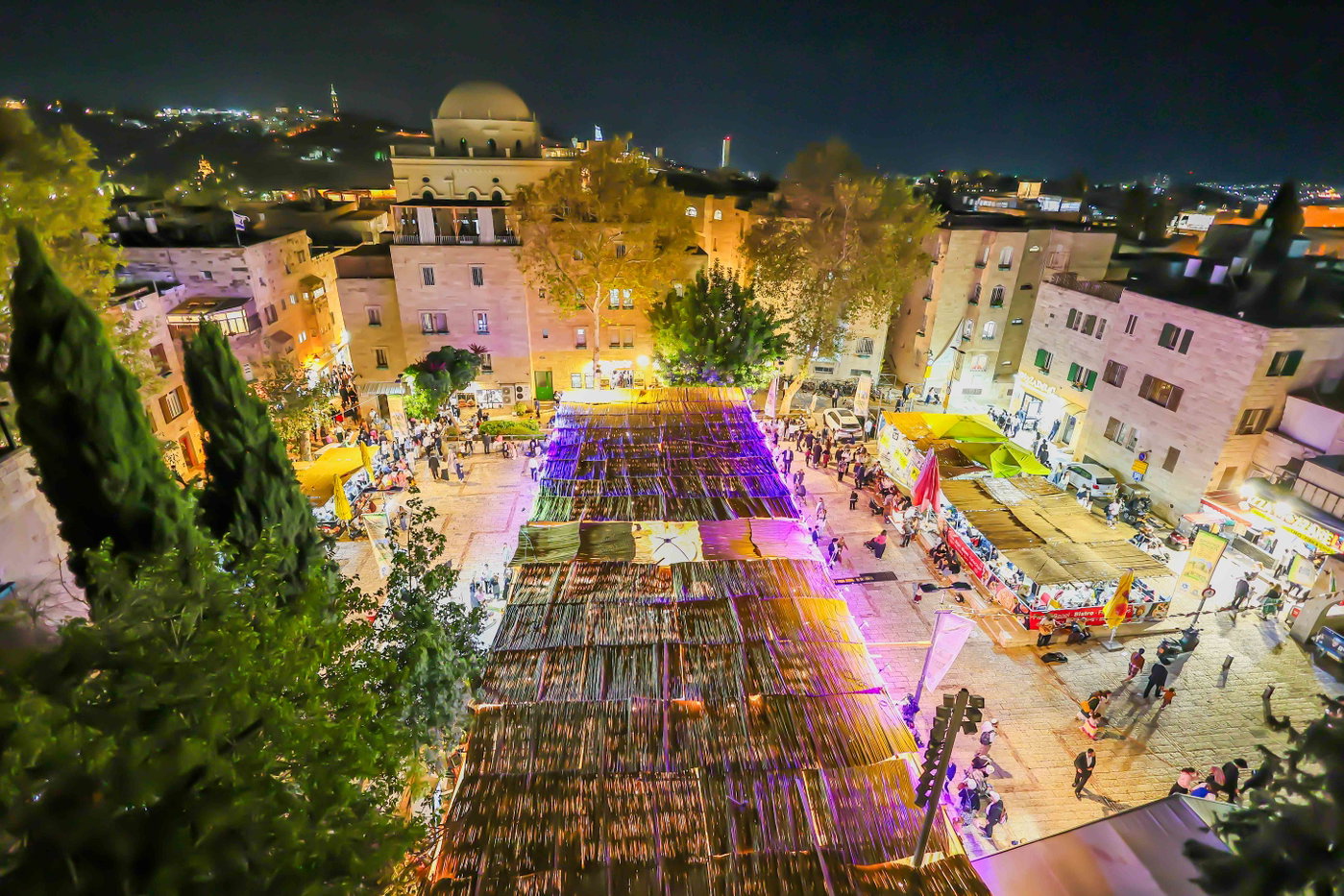אירועי חול המועד ברובע היהודי: רבבות נהנו מסוכת החזון איש ותצפית חדשה