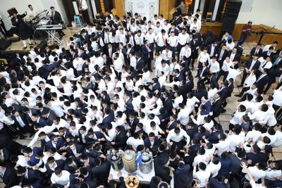 נגיל ונשיש: שידור חי מהקפות שניות המרכזיות בישיבת 'בית שמעיה' | צפו