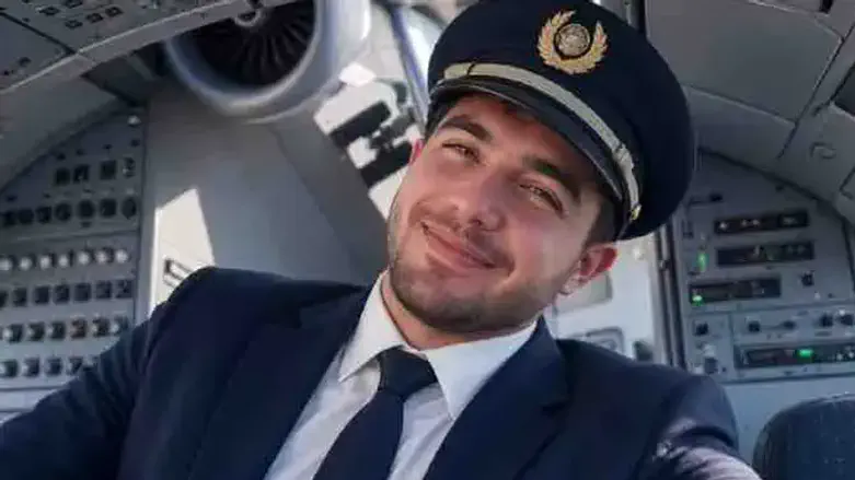 אזרח עומאן חמאם אל־חמאמי הטייס המחבל