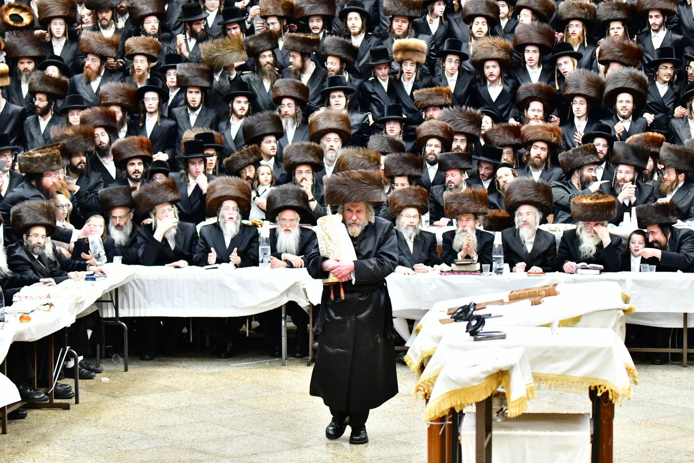 הקפות שניות בחצה"ק רחמסטריווקא 