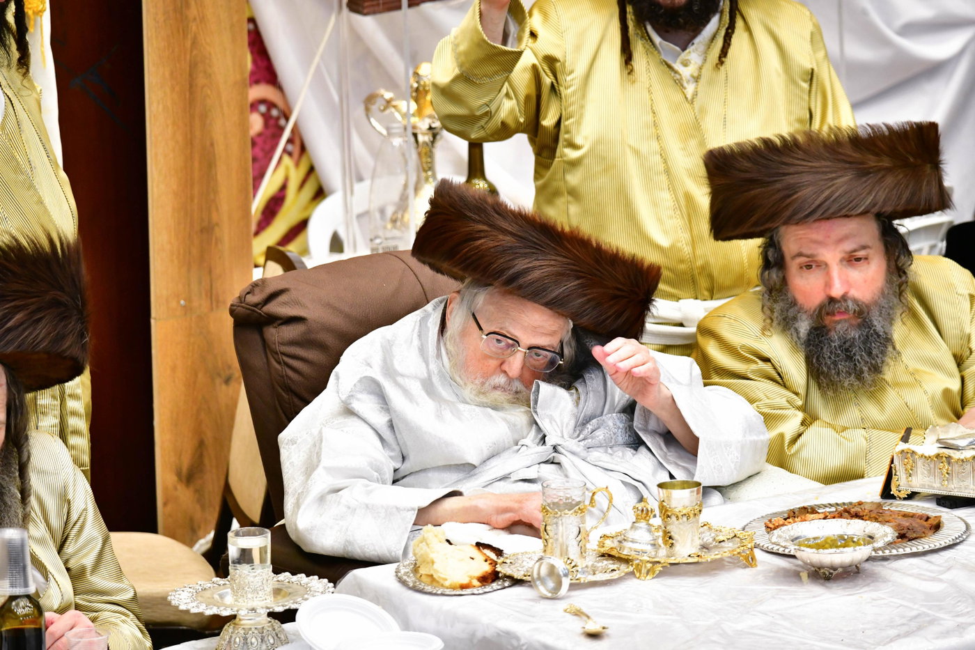 נעילת החג שמחת תורה בחצה"ק תולדות אברהם יצחק