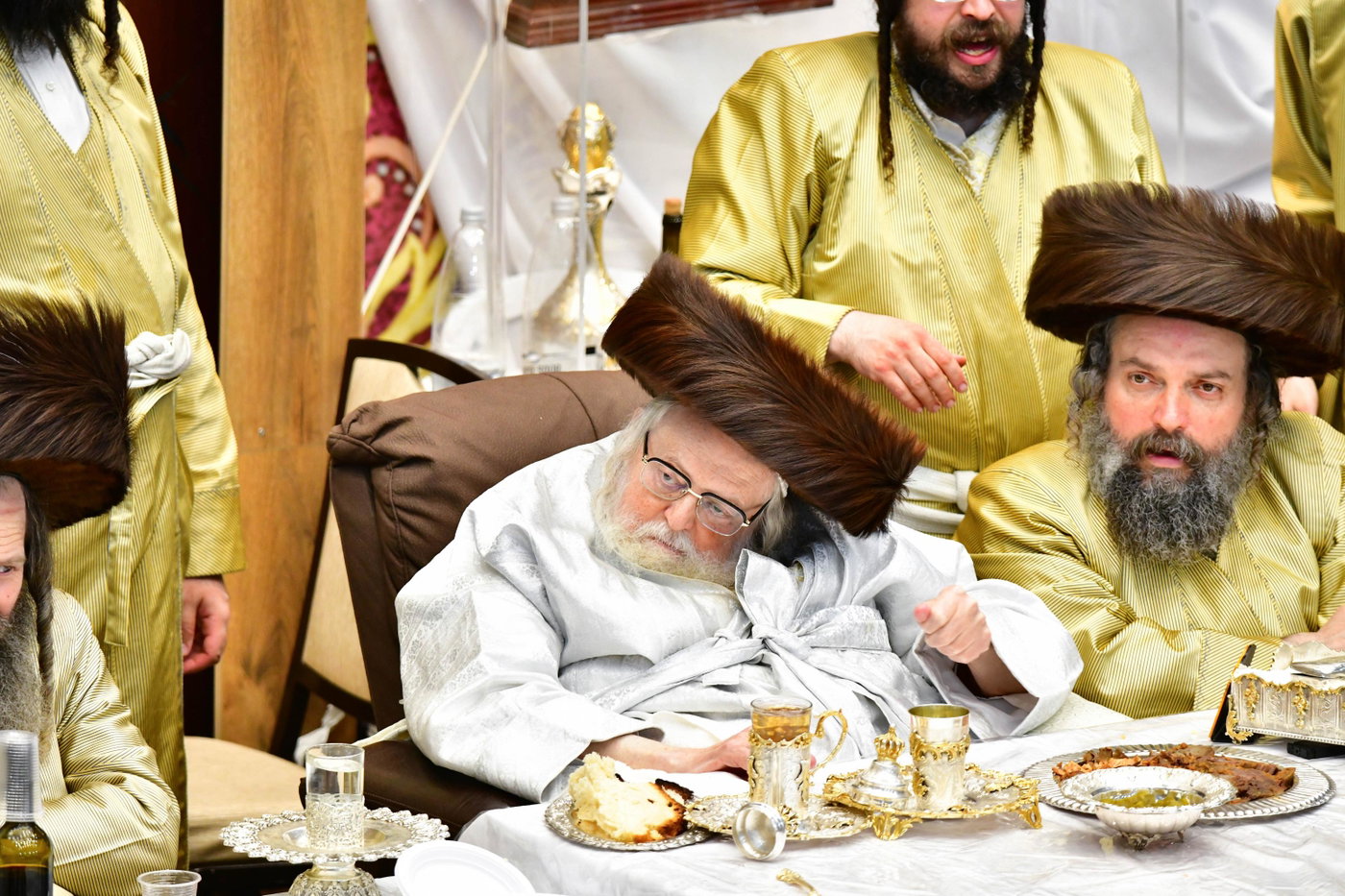 נעילת החג שמחת תורה בחצה"ק תולדות אברהם יצחק