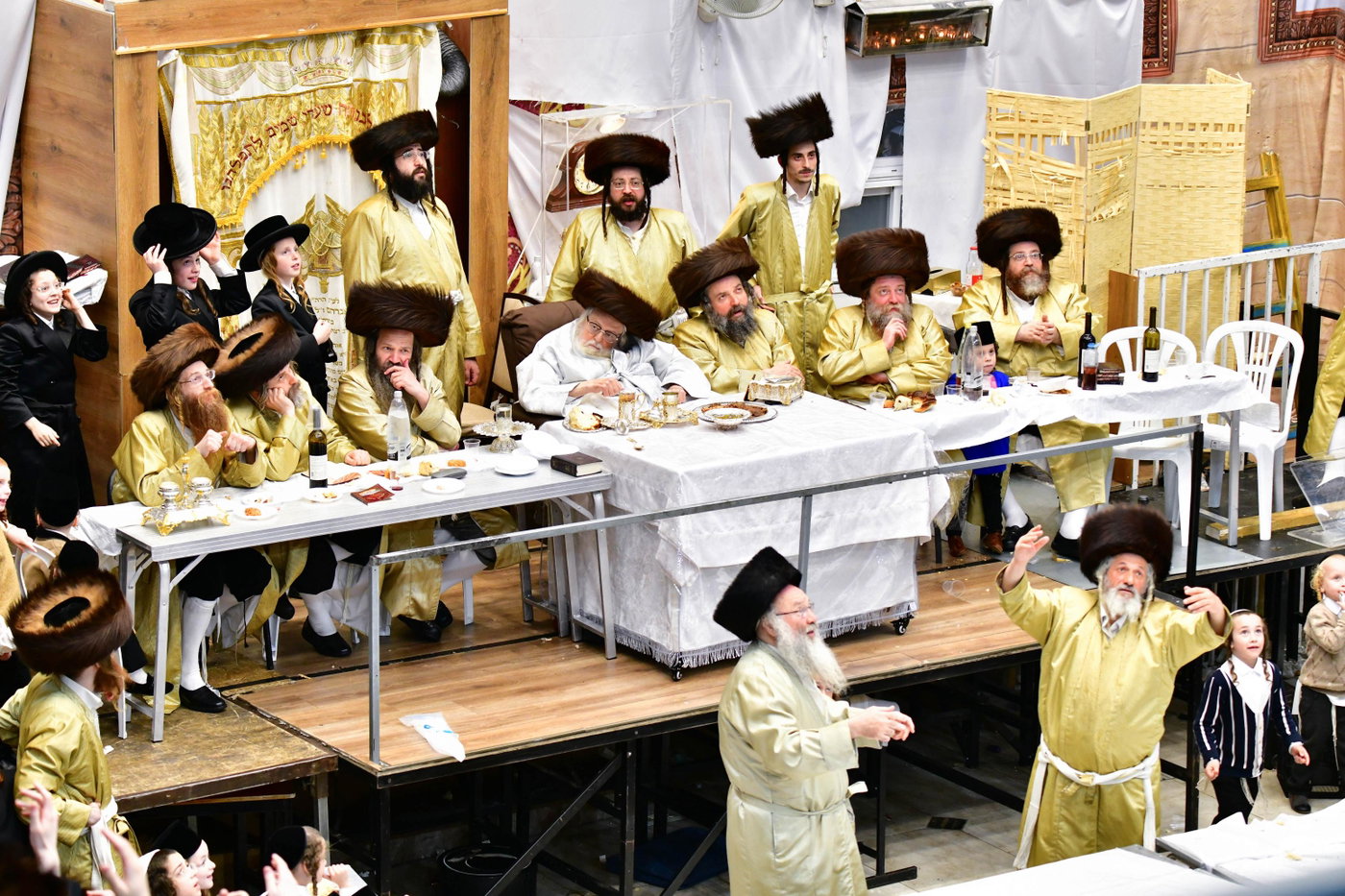 נעילת החג שמחת תורה בחצה"ק תולדות אברהם יצחק