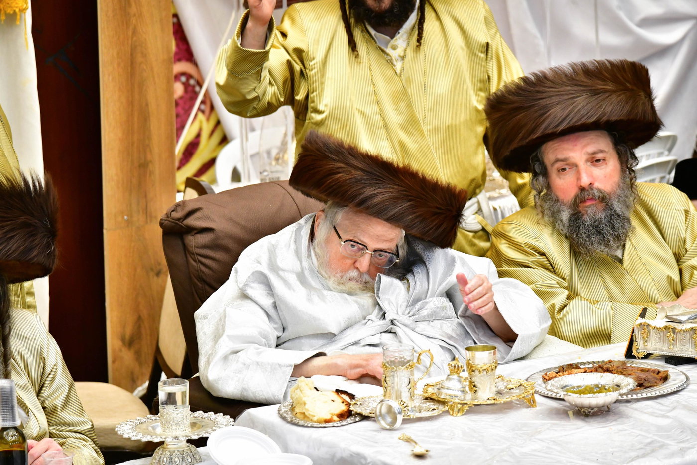 נעילת החג שמחת תורה בחצה"ק תולדות אברהם יצחק