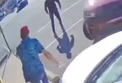 הצלה דרמטית: עובר אורח עצר ברגע האחרון נהגת מדריסה אכזרית