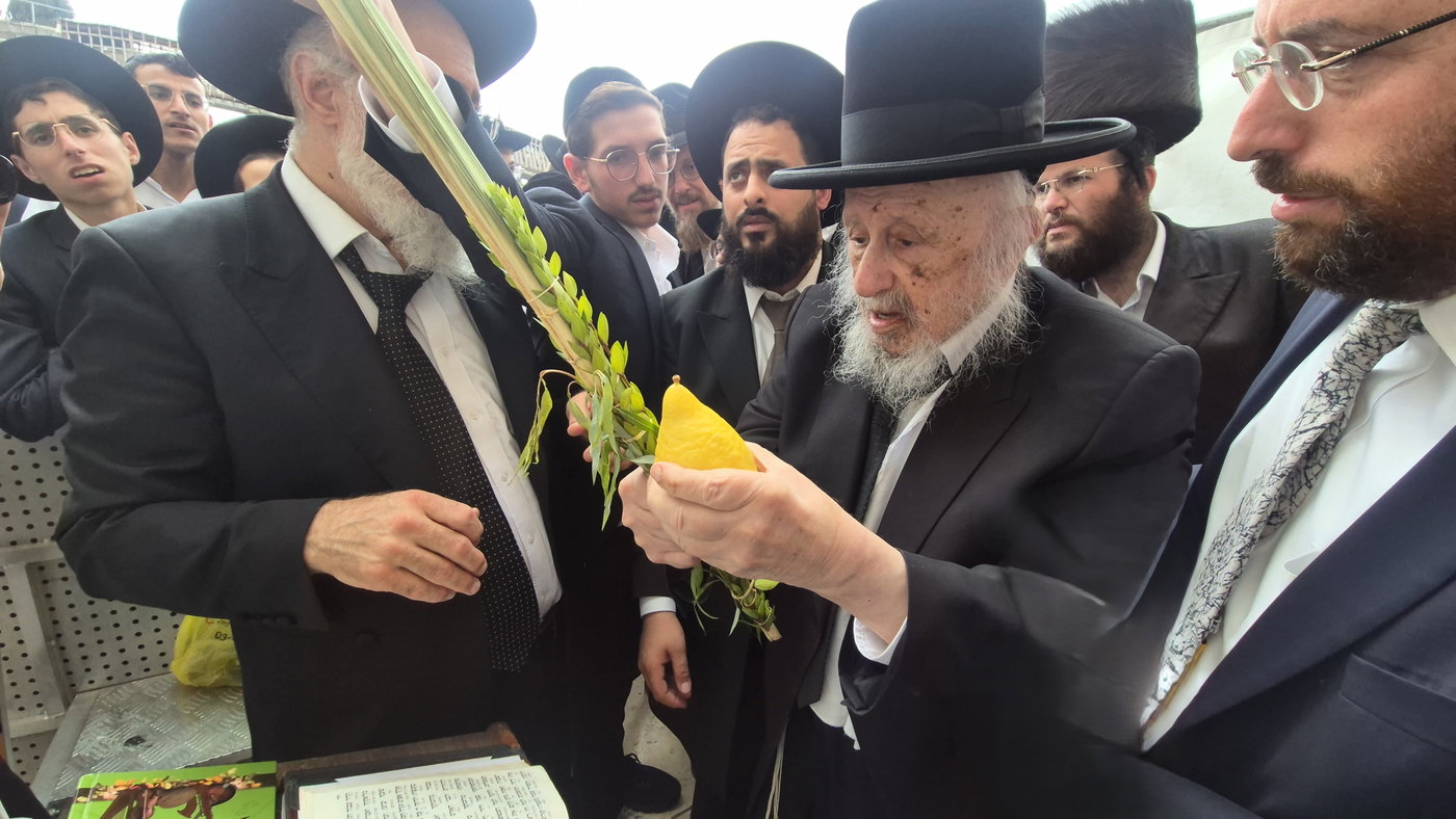 חג הסוכות במחיצת הגרב"ד פוברסקי