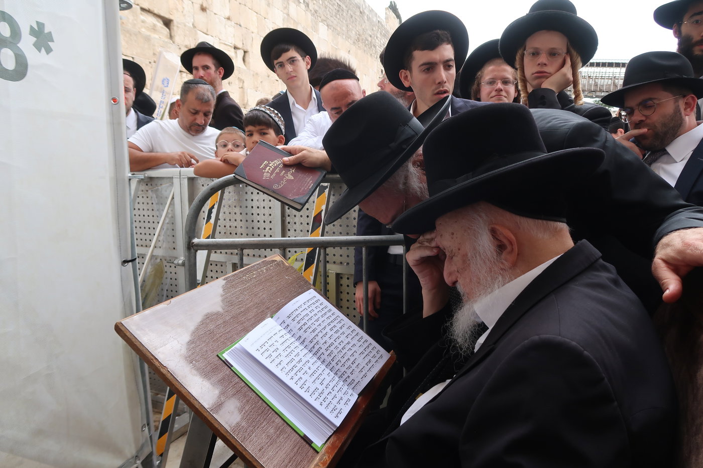 חג הסוכות במחיצת הגרב"ד פוברסקי