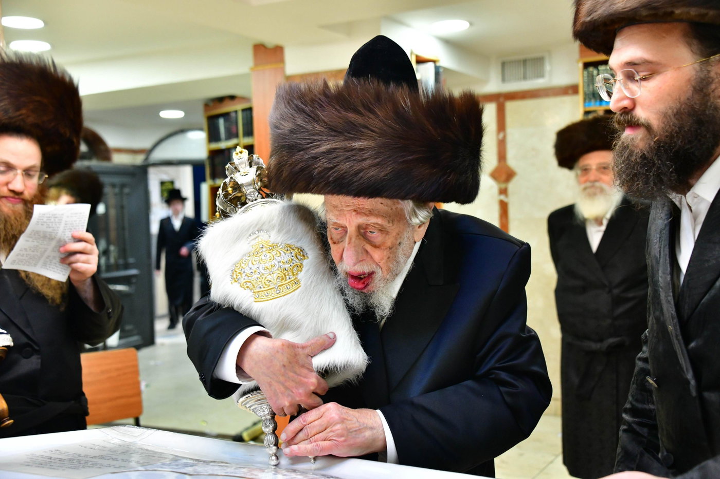 הקפות שניות אצל האדמו"ר מקופיטשניץ