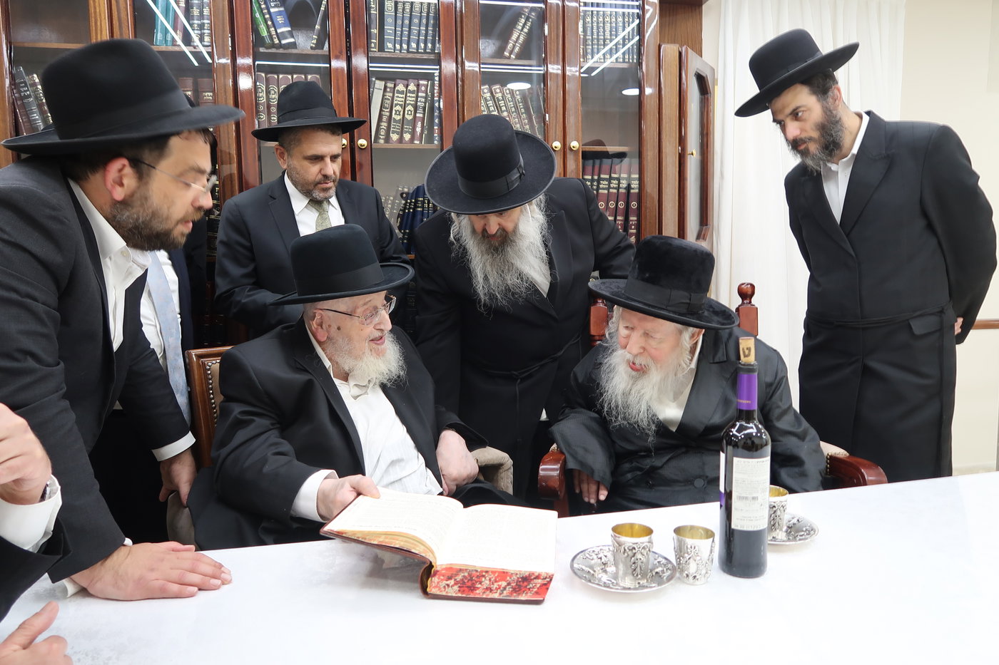הגרמ"צ ברגמן בביקור אצל האדמו"ר מגור