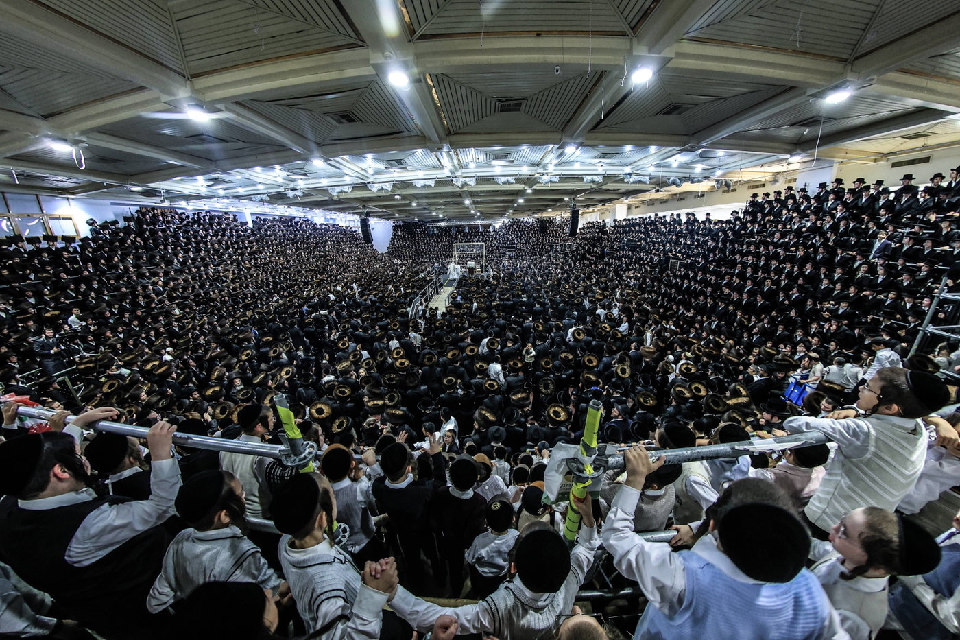 הקפות שניות בחצה"ק צאנז