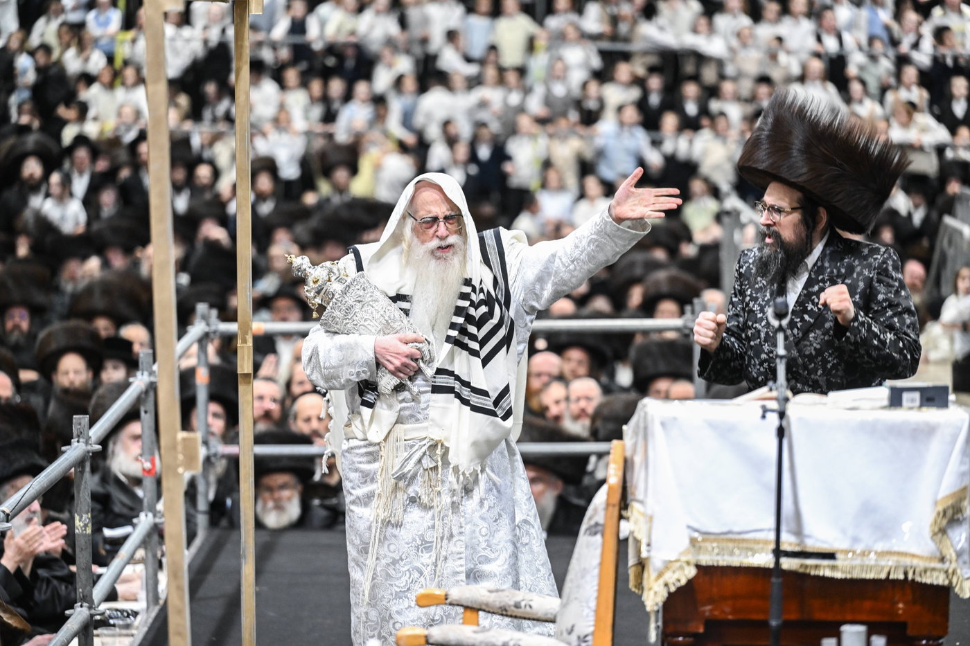 הקפות שניות בחצה"ק צאנז