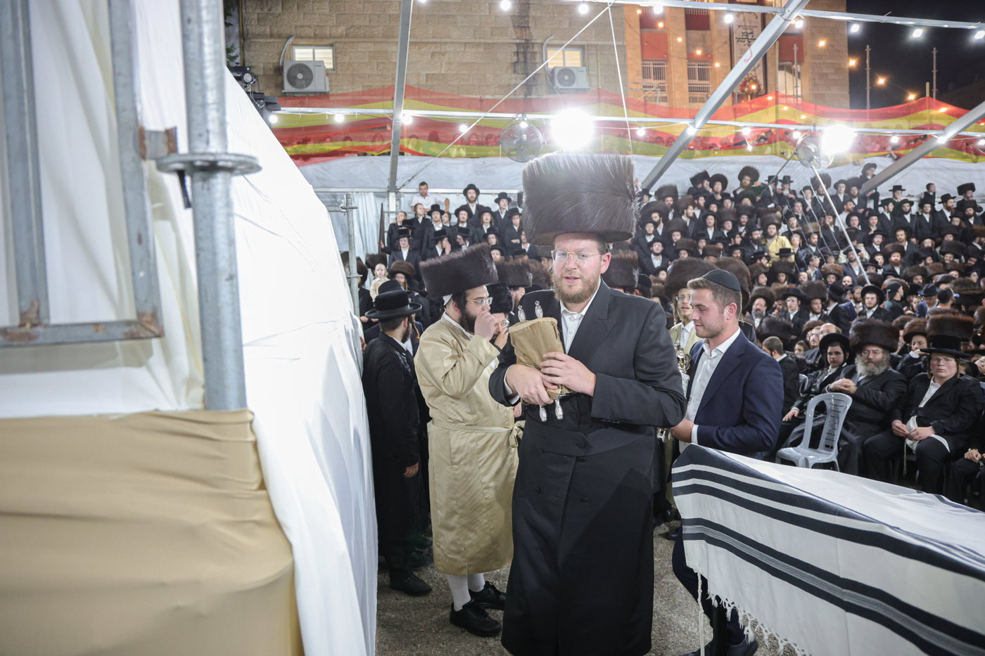 הקפות שניות אצל הגרי"מ שכטר