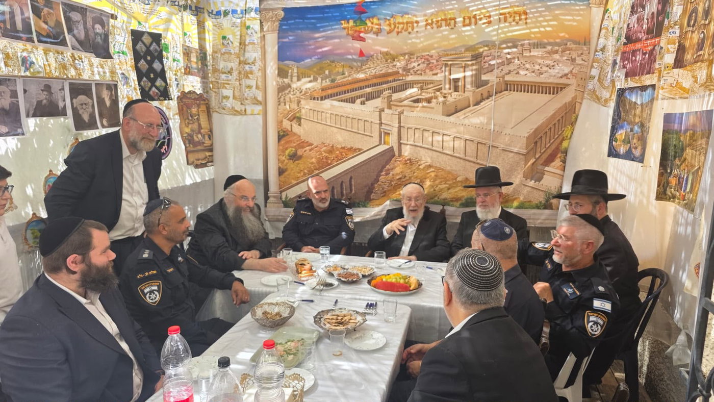 מעמדי הקבלת פני רבו בחג הסוכות של הנהלת ומתנדבי זק"א