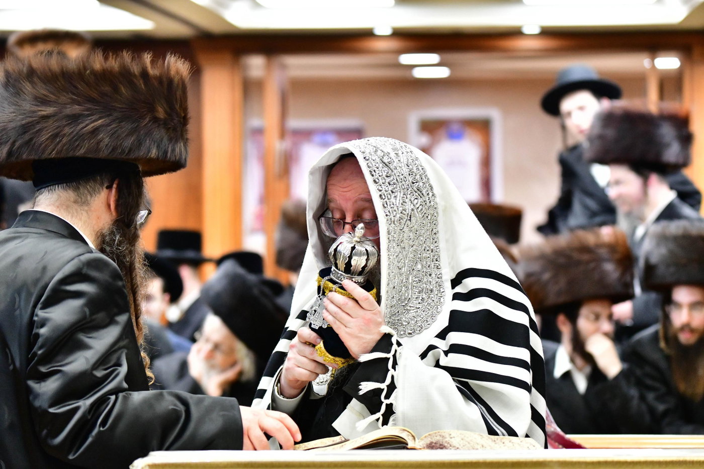 הקפות שניות בחצה"ק ביאלה