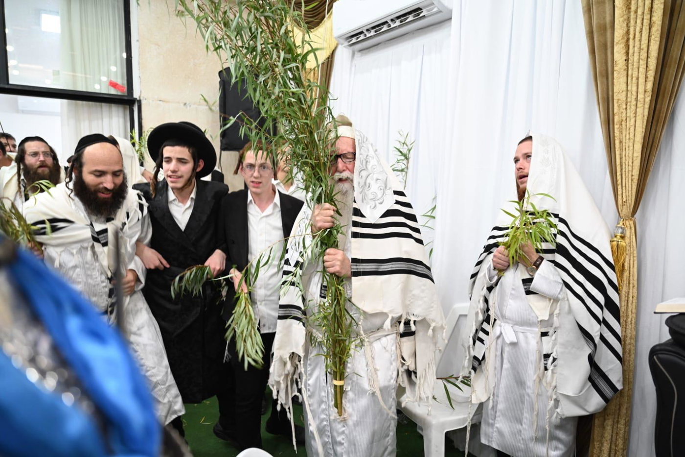 סוכות אצל הגרי"ד גרוסמן