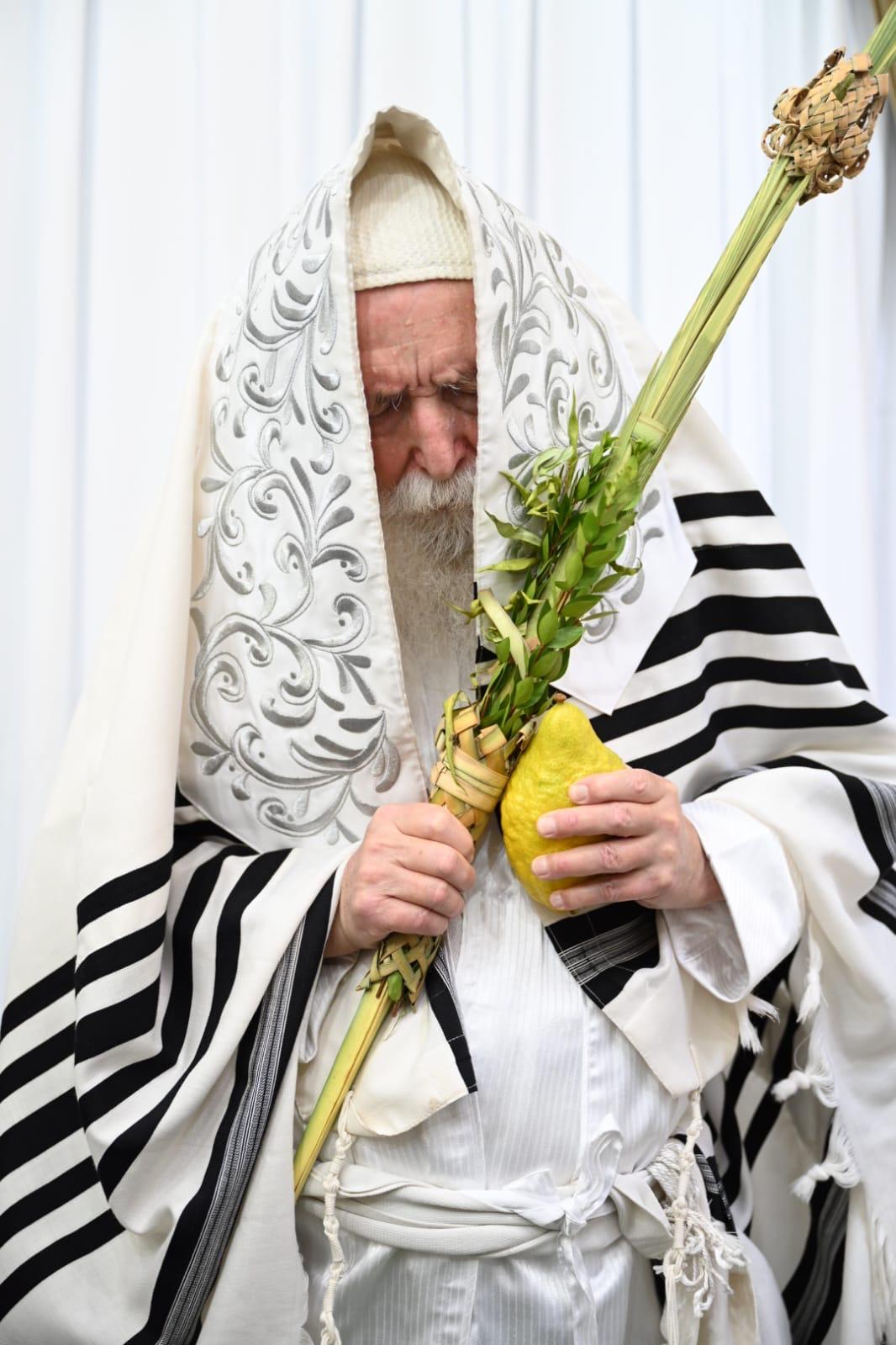 סוכות אצל הגרי"ד גרוסמן
