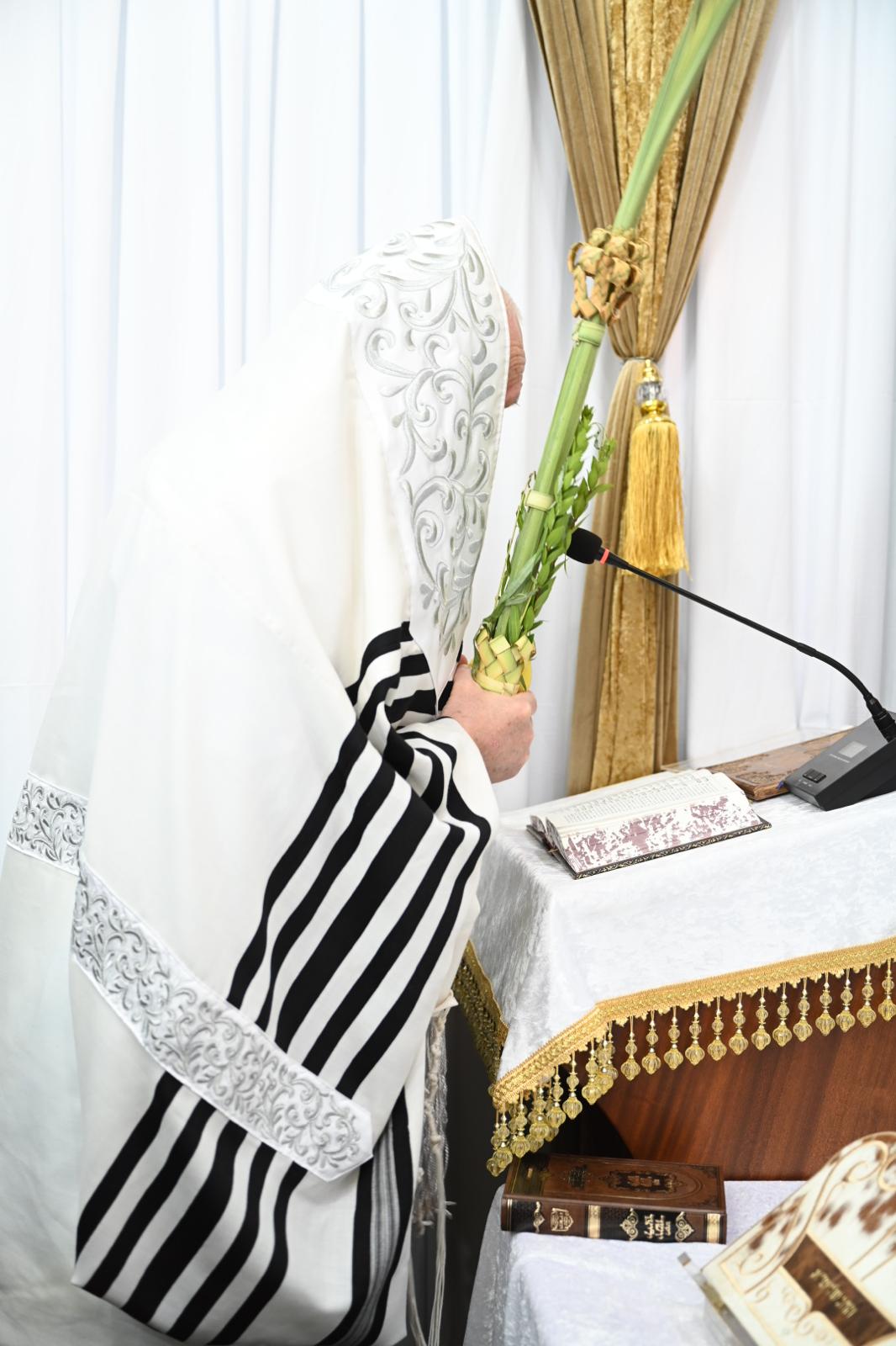 סוכות אצל הגרי"ד גרוסמן