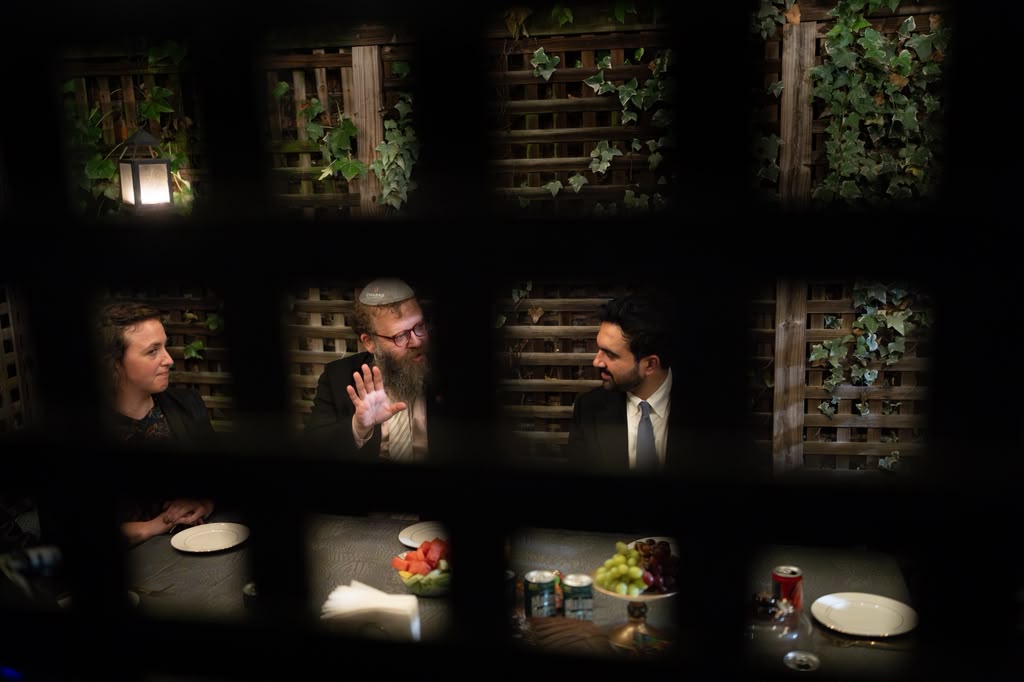 הביקור של ראש העיר ממדאני בבית המשפחה החרדית; זה מה שסיפרו לו