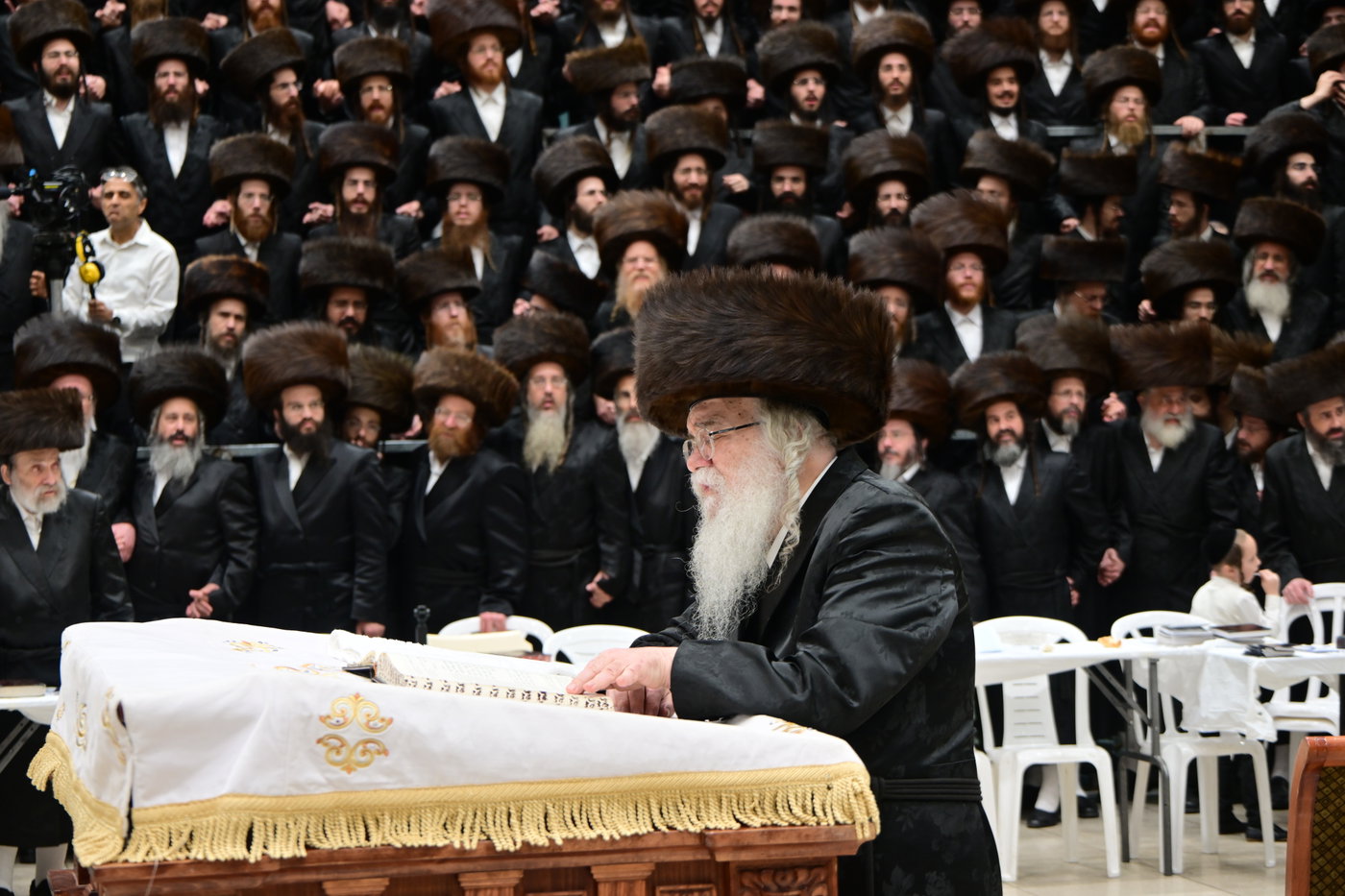 הקפות שניות בחצה"ק דארג