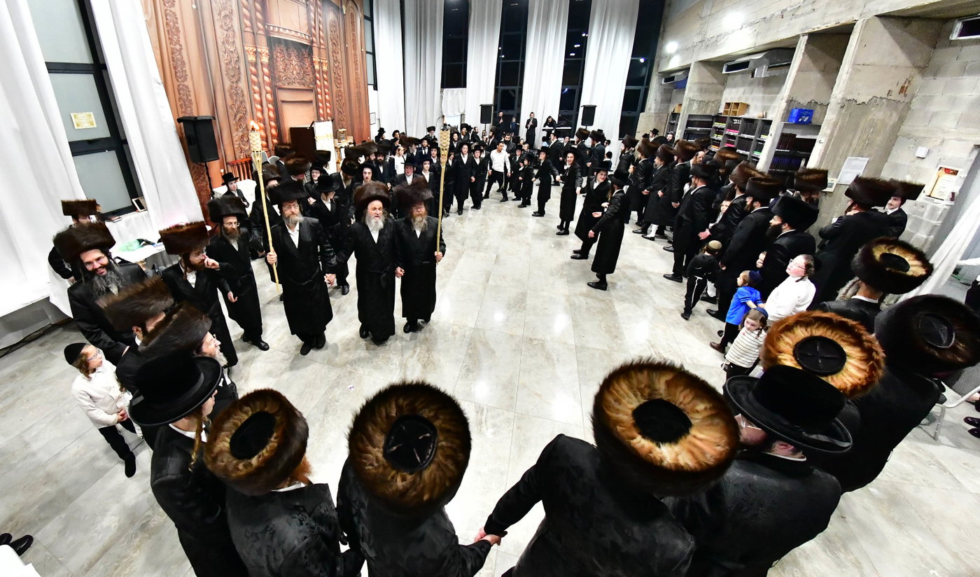 שמחת בית השואבה בחצה"ק דינוב