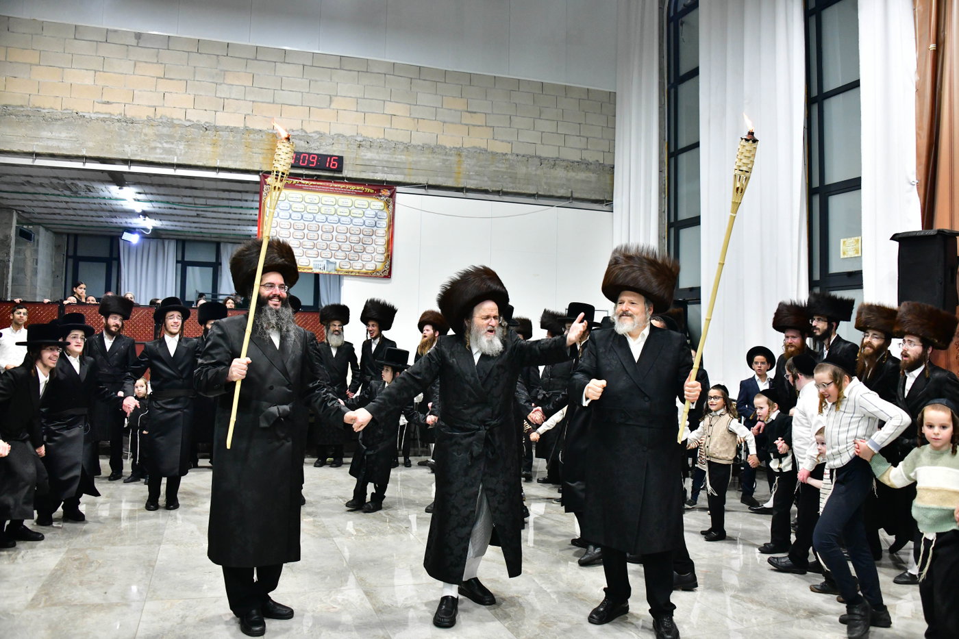 שמחת בית השואבה בחצה"ק דינוב