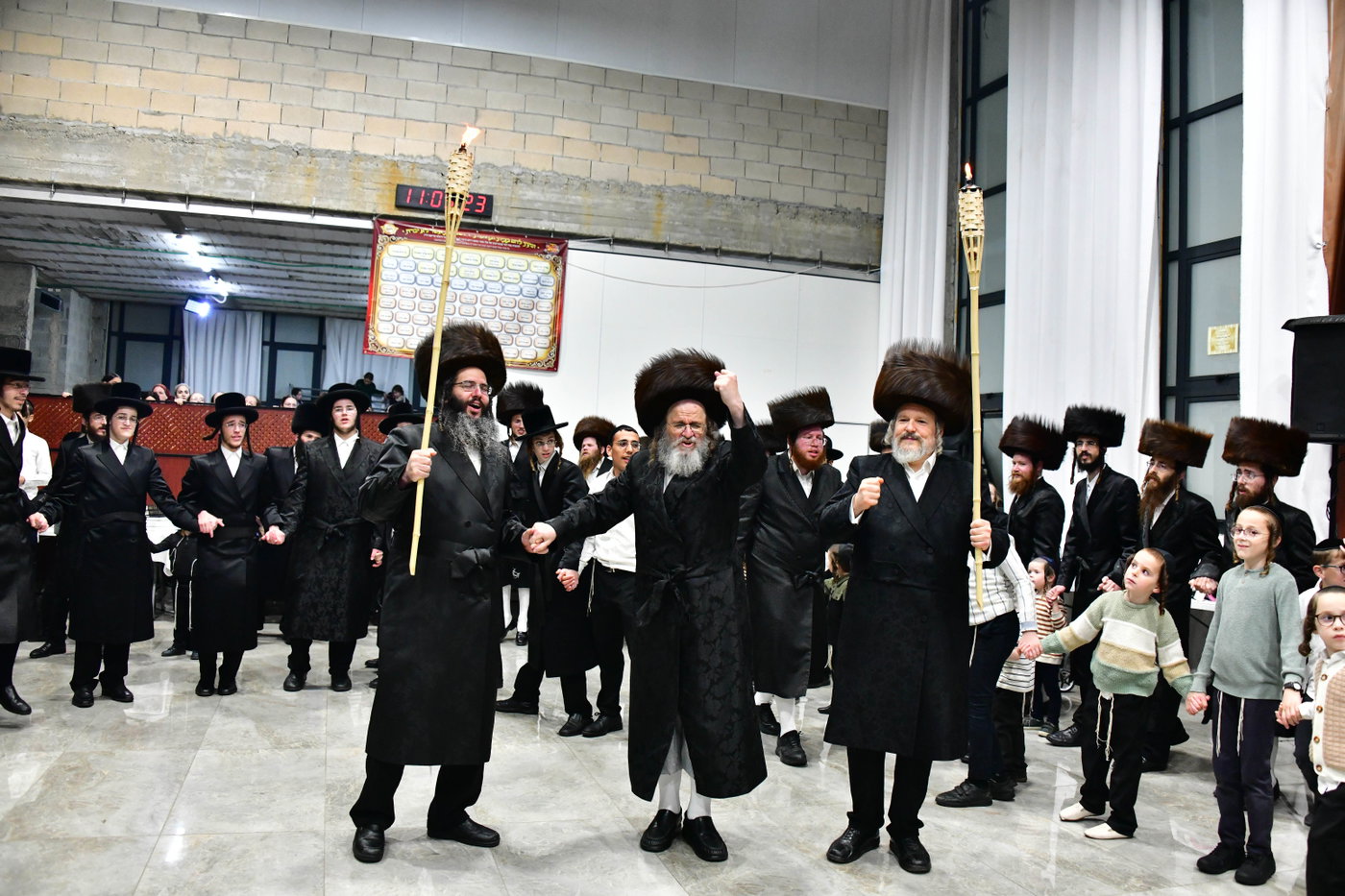 שמחת בית השואבה בחצה"ק דינוב